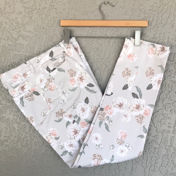 Gloria Vanderbilt Denim - Gloria Vanderbilt, floral print Amanda Jeans.